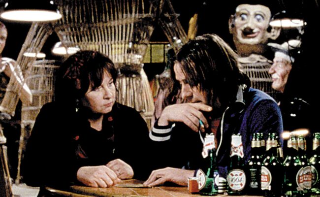 Photogramme du film "Quand la mer monte" de Yolande Moreau & Gilles Porte